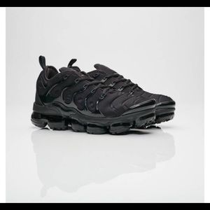 Nike Vapormax Plus Triple Black